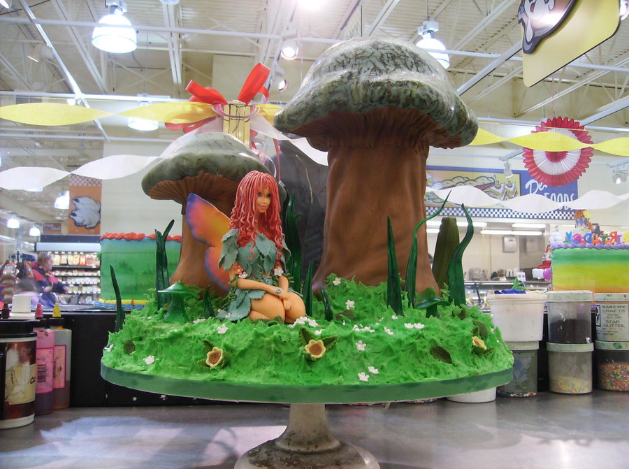 Cake Mushroom Fairy by carrsart