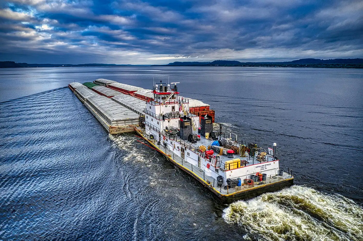 Planning for Barge Transportation Disruption Management